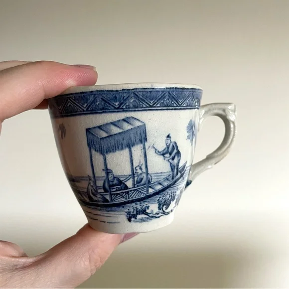 Antique Vtg blue & white tea cup English transferware?